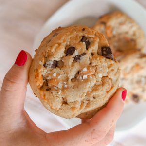 Cookies mit Erdnuessen, Schokolade und Meersalz | kuchengeschichten