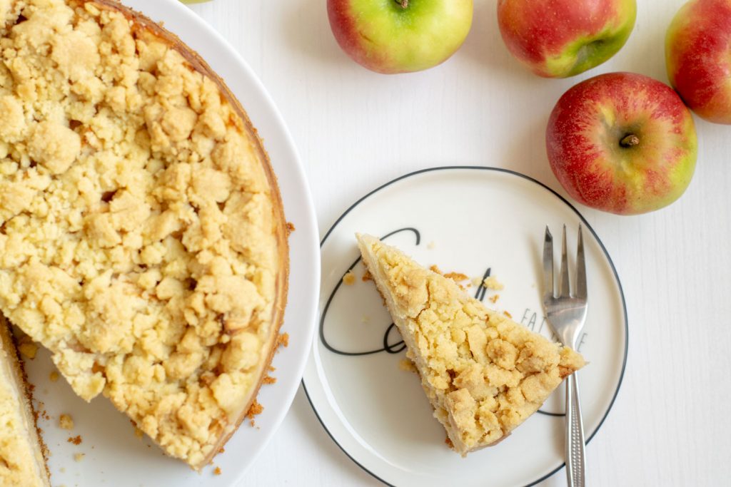 Apfel-Pudding-Streuselkuchen | kuchengeschichten