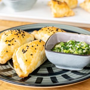 Empanadas mit Chimichurri | kuchengeschichten