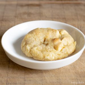 Weiße Schokolade Macadamia Cookies | kuchengeschichten