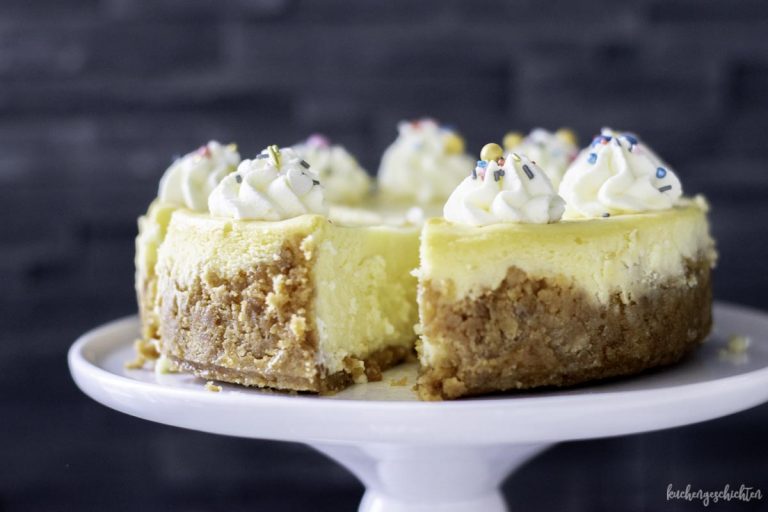 Käsekuchen mit weißer Schokolade. - kuchengeschichten Käsekuchen mit weißer Schokolade. - kuchengeschichten