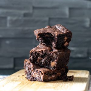 Superschnelle, saftige und schokoladige Brownies | kuchengeschichten