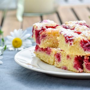 Beeren-Gries-Kuchen vom Blech | kuchengeschichten